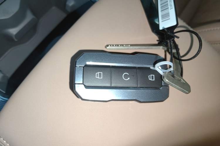 Used Brave warrior M817 2025 Model, Max Interior 1