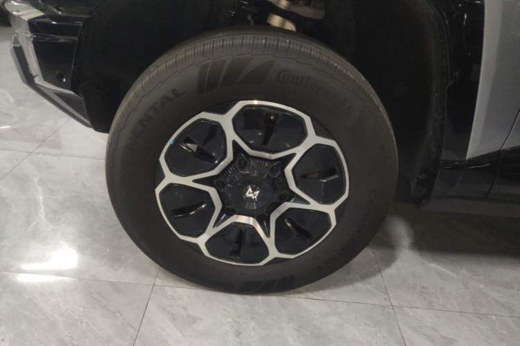 Used Brave warrior M817 2025 Model, Pro Left Front Wheel Hub