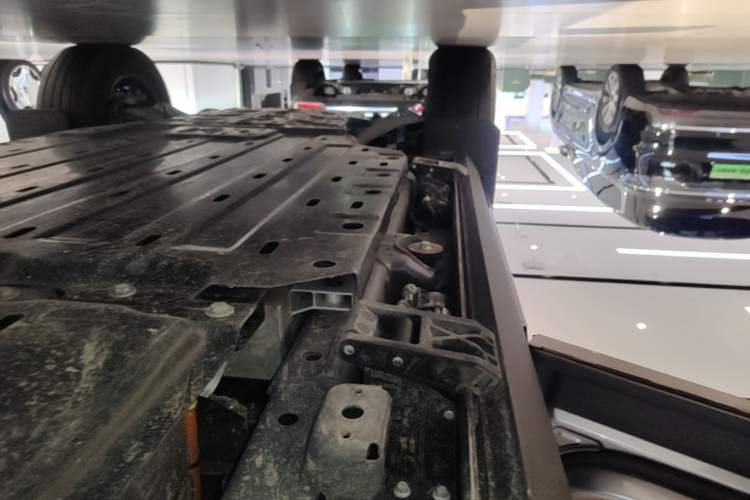 Used Brave warrior M817 2025 Model, Max Left Side Sill