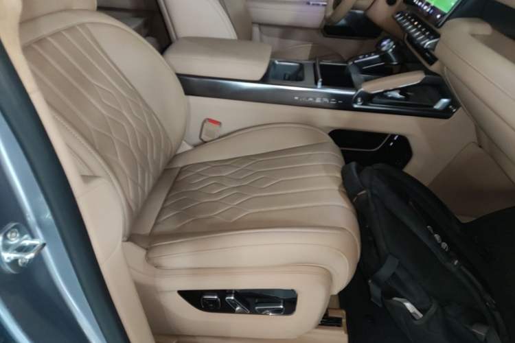 Used Brave warrior M817 2025 Model, Max Right Front Seat