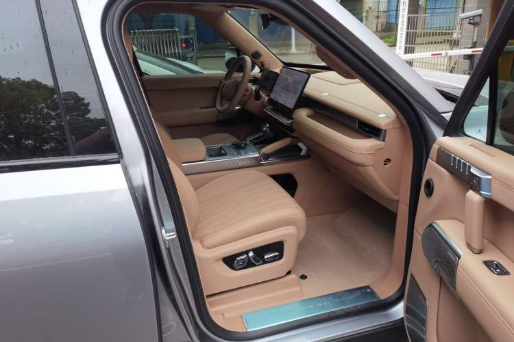 Used Brave warrior M817 2025 Model, Max Right Front Seat
