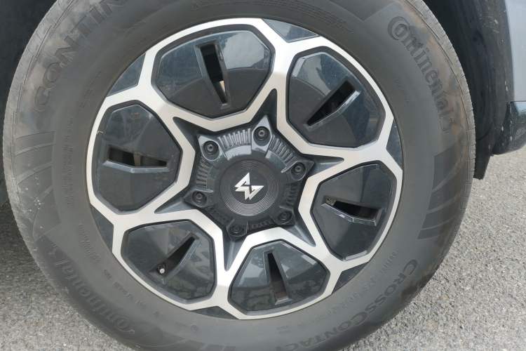 Used Brave warrior M817 2025 Model, Max Right Front Wheel Hub