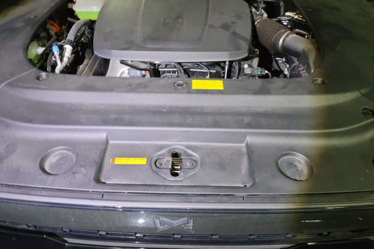 Used Brave warrior M817 2025 Model, Max Engine Bay