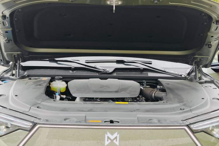 Used Brave warrior M817 2025 Model, Max Engine Bay