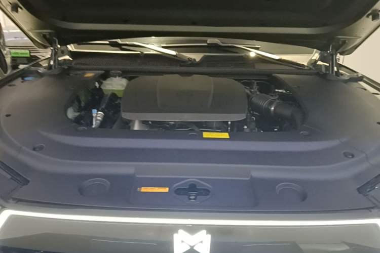 Used Brave warrior M817 2025 Model, Max Engine Bay