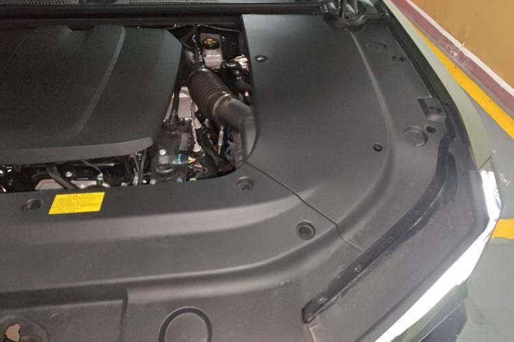 Used Brave warrior M817 2025 Model, Max Engine Bay Left