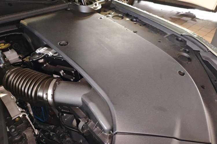 Used Brave warrior M817 2025 Model, Max+ Engine Bay Left