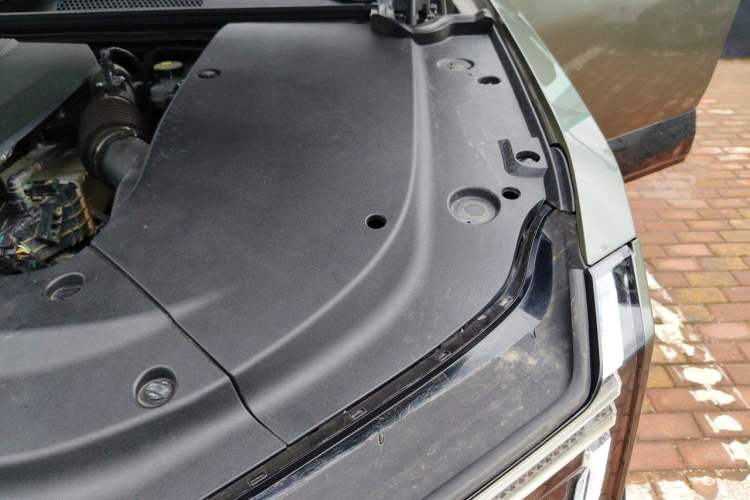 Used Brave warrior M817 2025 Model, Max Engine Bay Left
