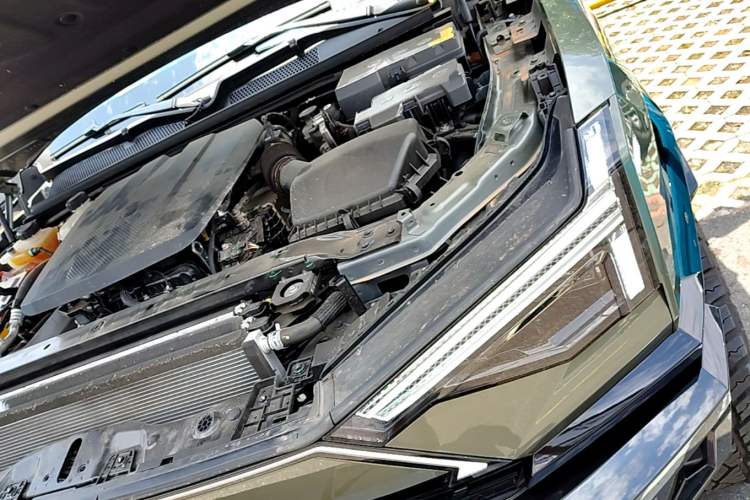 Used Brave warrior M817 2025 Model, Max Engine Bay Left
