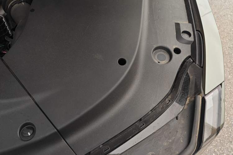 Used Brave warrior M817 2025 Model, Pro Engine Bay Left