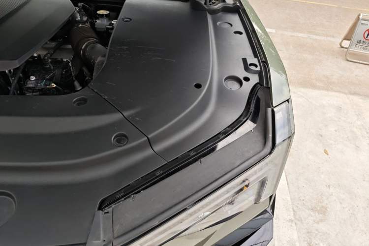 Used Brave warrior M817 2025 Model, Max Engine Bay Left