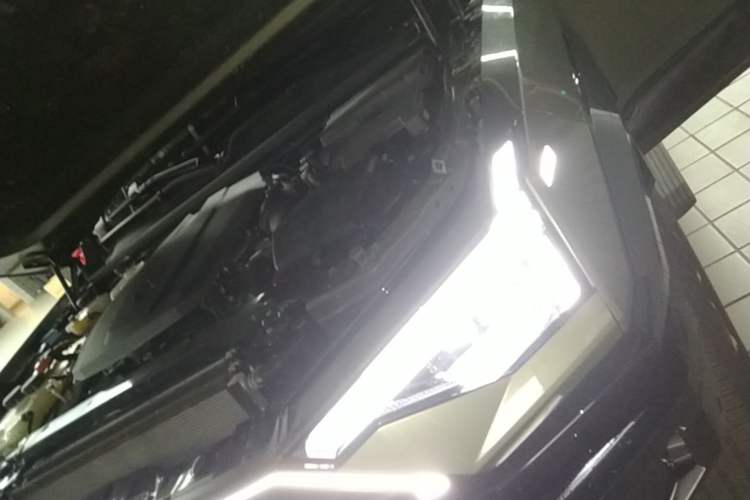 Used Brave warrior M817 2025 Model, Max Engine Bay Left