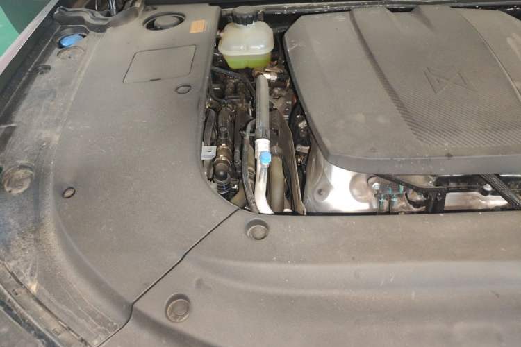 Used Brave warrior M817 2025 Model, Max Engine Bay Right