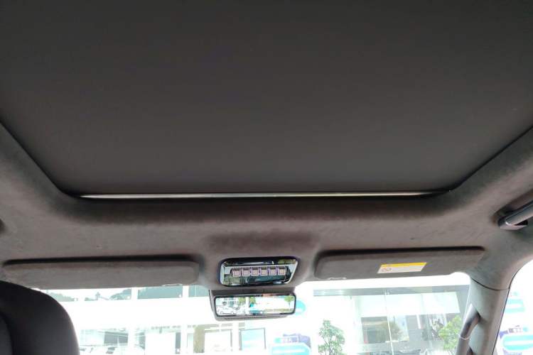 Used Brave warrior M817 2025 Model, Max Headliner