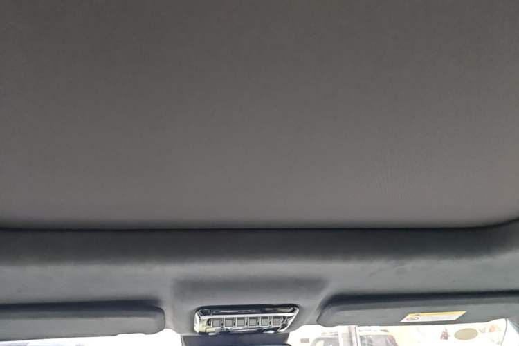 Used Brave warrior M817 2025 Model, Max Headliner