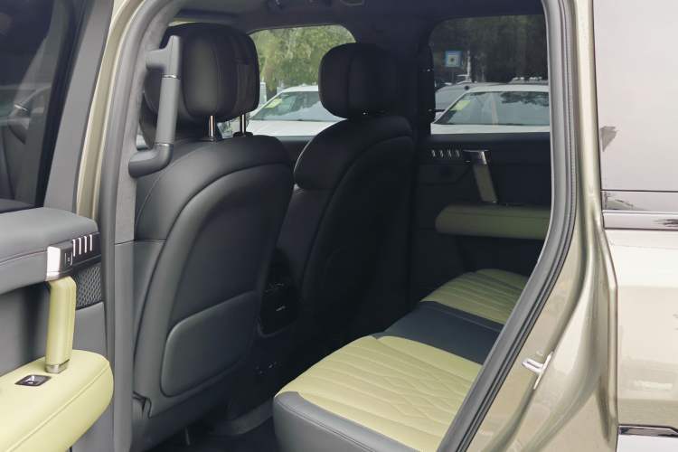 Used Brave warrior M817 2025 Model, Max Interior 2