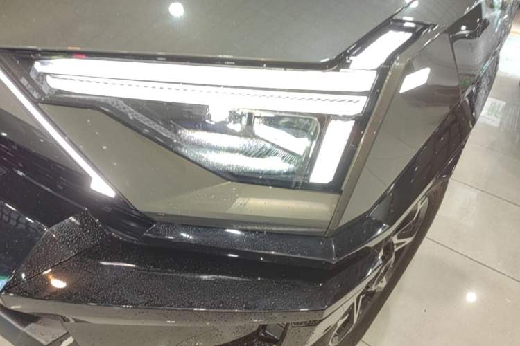 Used Brave warrior M817 2025 Model, Max Left Front Headlight