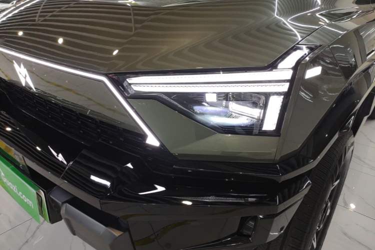 Used Brave warrior M817 2025 Model, Max Left Front Headlight