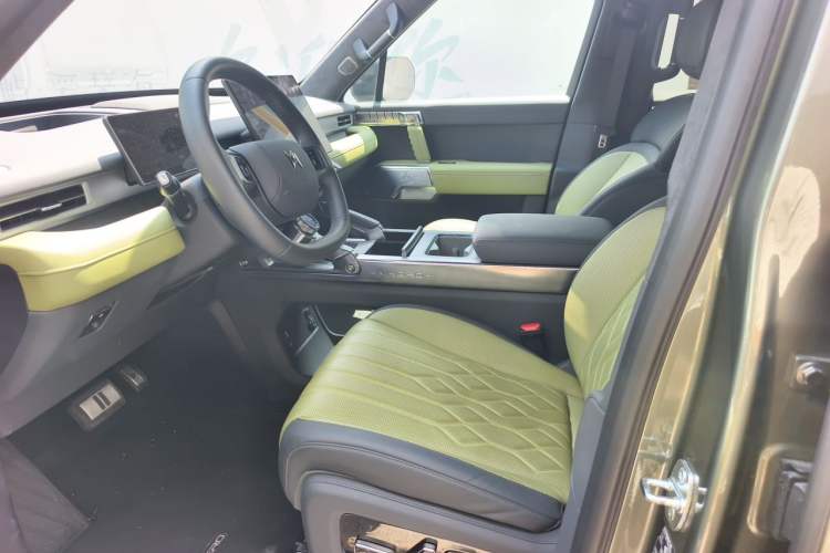 Used Brave warrior M817 2025 Model, Max Left Front Seat