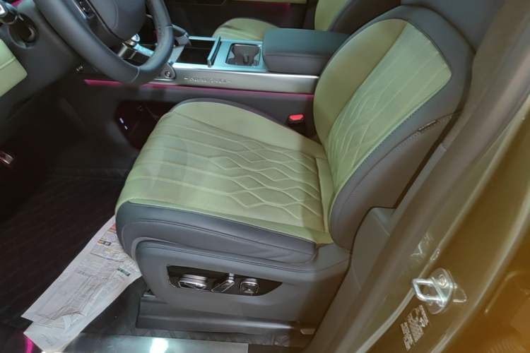 Used Brave warrior M817 2025 Model, Pro Left Front Seat