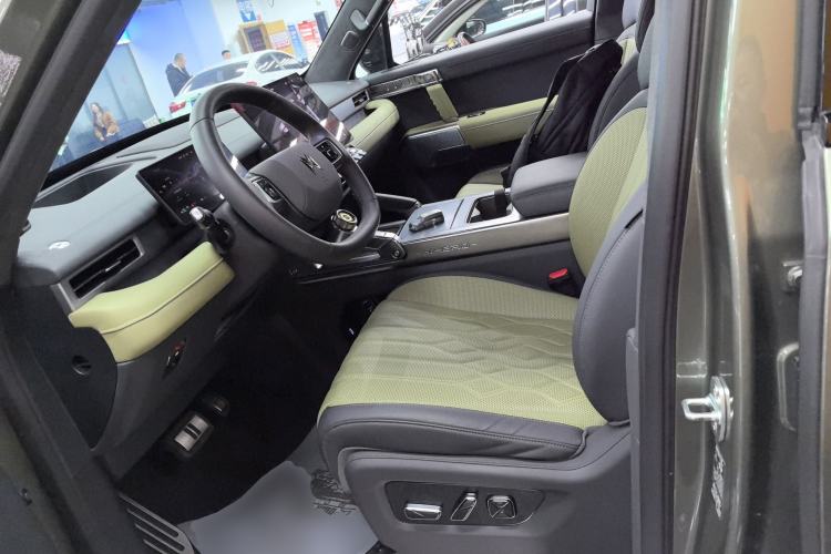 Used Brave warrior M817 2025 Model, Pro Left Front Seat