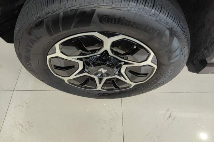 Used Brave warrior M817 2025 Model, Max Left Front Wheel Hub