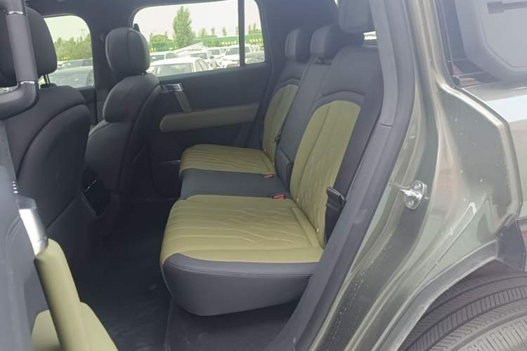 Used Brave warrior M817 2025 Model, Max Left Rear Seat