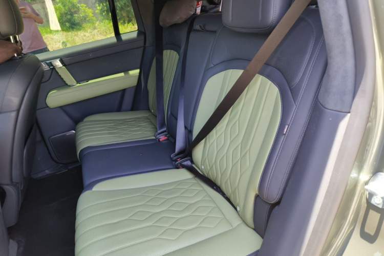 Used Brave warrior M817 2025 Model, Max Left Rear Seat