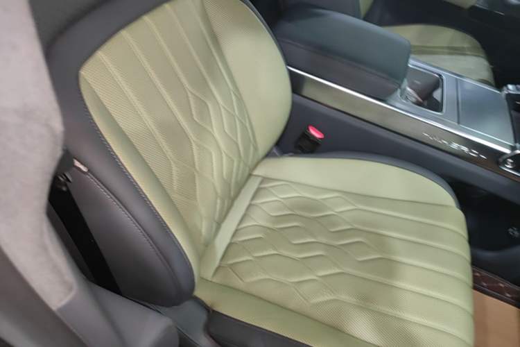Used Brave warrior M817 2025 Model, Max Right Front Seat