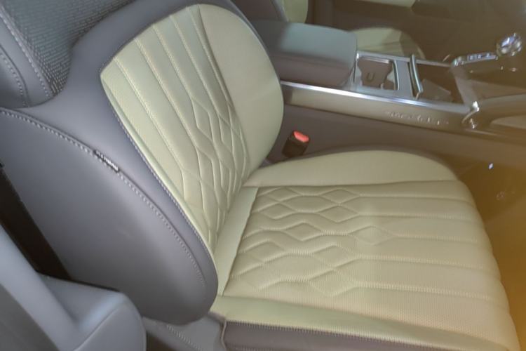 Used Brave warrior M817 2025 Model, Max Right Front Seat