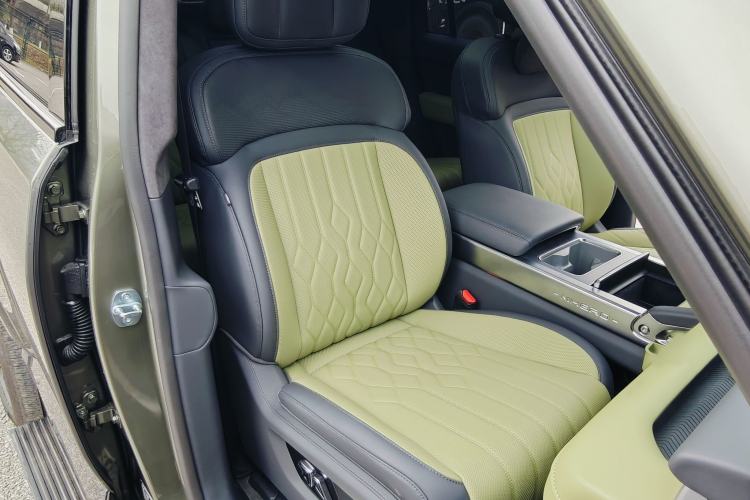 Used Brave warrior M817 2025 Model, Max Right Front Seat