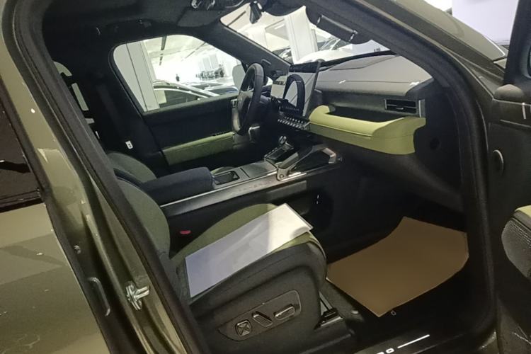 Used Brave warrior M817 2025 Model, Max Right Front Seat