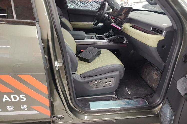 Used Brave warrior M817 2025 Model, Max Right Front Seat