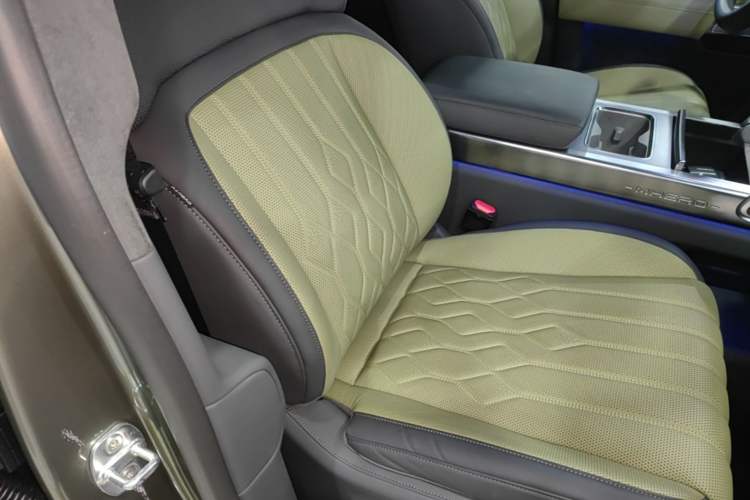 Used Brave warrior M817 2025 Model, Max Right Front Seat