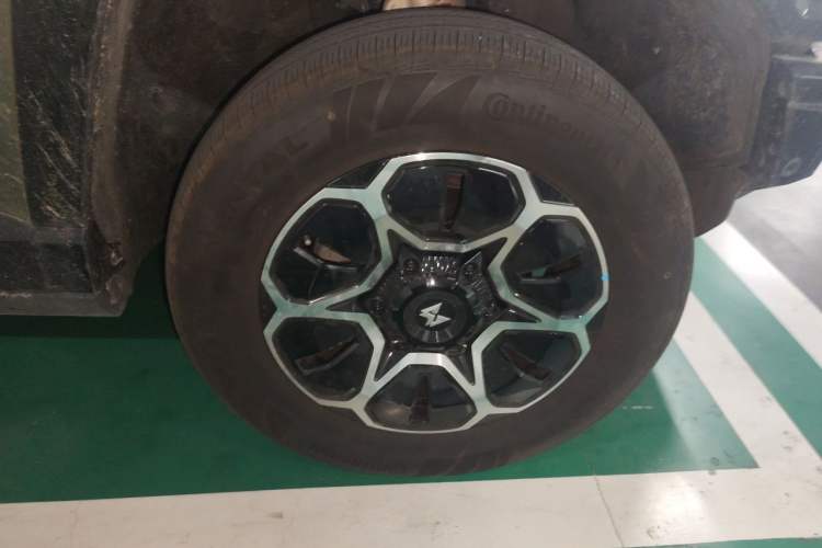 Used Brave warrior M817 2025 Model, Max Right Front Wheel Hub