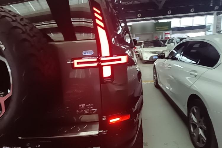 Used Brave warrior M817 2025 Model, Max Right Rear Taillight