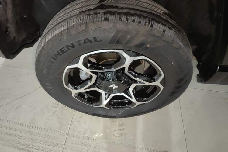 Used Brave warrior M817 2025 Model, Max Right Rear Wheel Hub