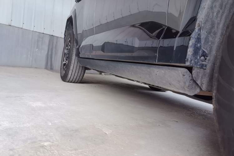 Used Brave warrior M817 2025 Model, Hero Right Side Sill