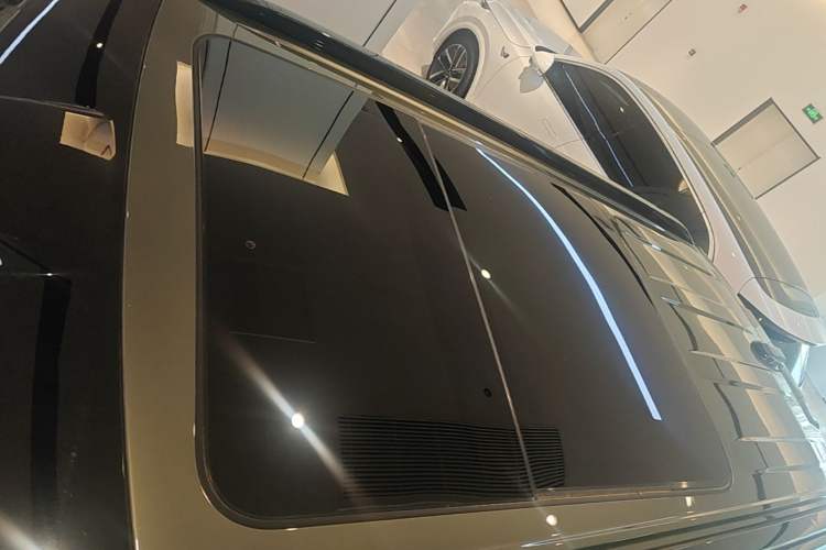 Used Brave warrior M817 2025 Model, Max Roof