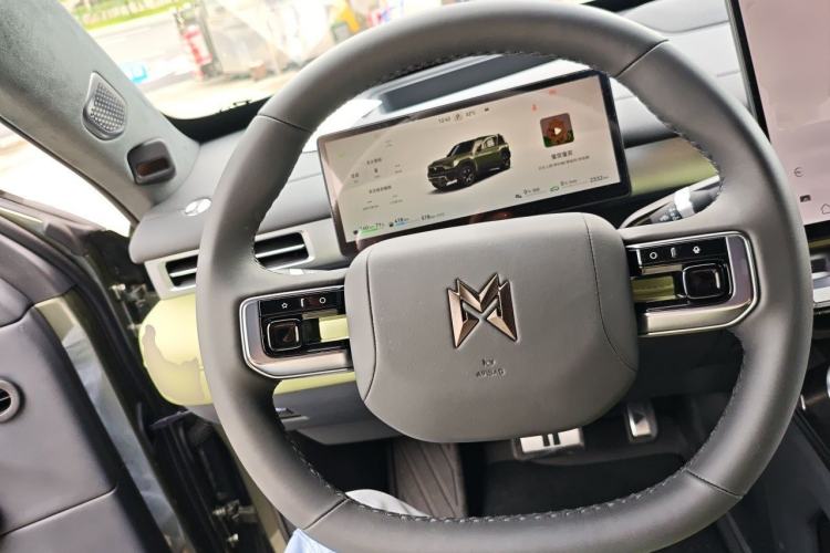 Used Brave warrior M817 2025 Model, Max+ Steering Wheel