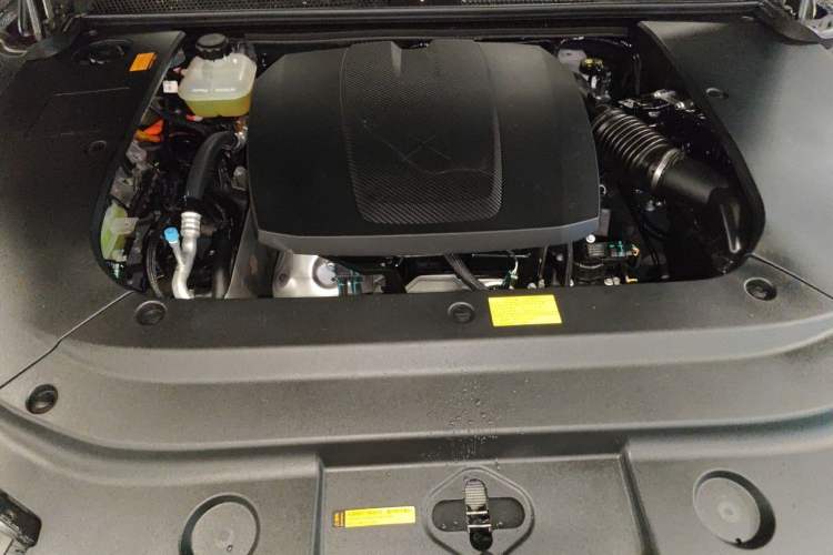 Used Brave warrior M817 2025 Model, Max Engine Bay