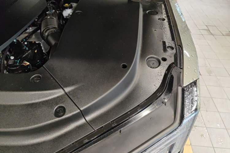 Used Brave warrior M817 2025 Model, Max Engine Bay Left