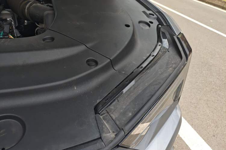 Used Brave warrior M817 2025 Model, Max Engine Bay Left