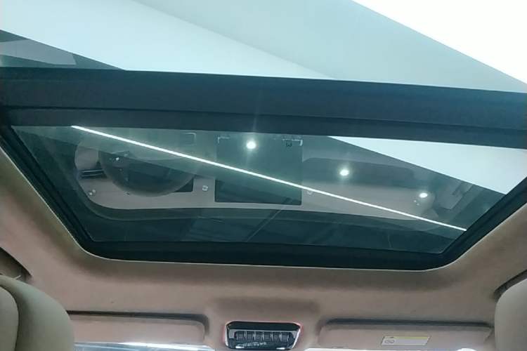 Used Brave warrior M817 2025 Model, Max Headliner