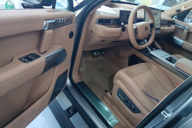 Used Brave warrior M817 2025 Model, Max Interior 3