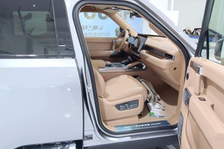Used Brave warrior M817 2025 Model, Max Right Front Seat