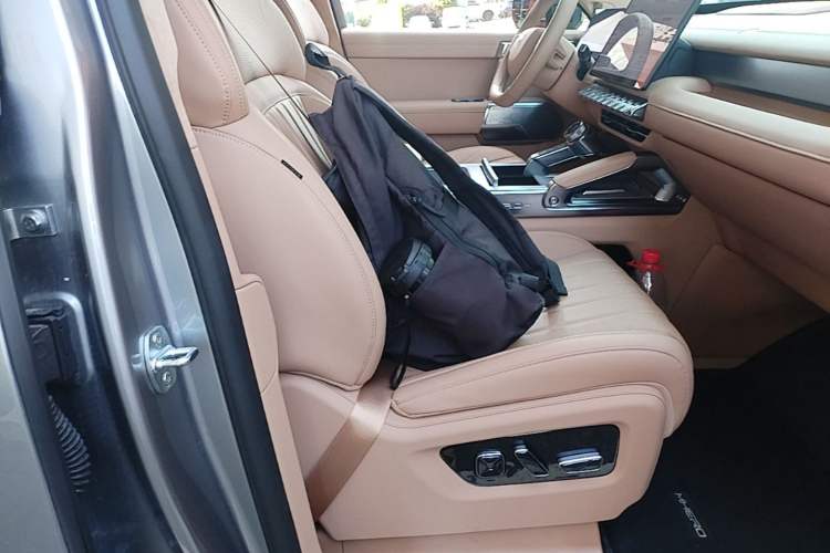 Used Brave warrior M817 2025 Model, Max Right Front Seat