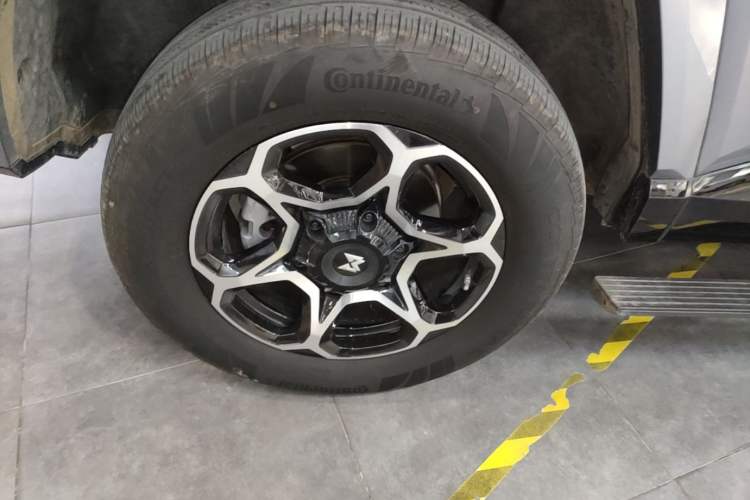Used Brave warrior M817 2025 Model, Pro Right Rear Wheel Hub