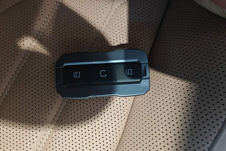 Used Brave warrior M817 2025 Model, Max Vehicle Key