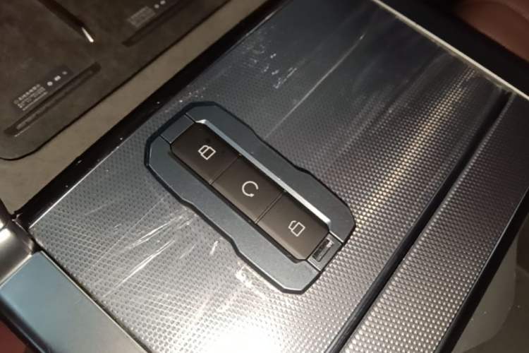 Used Brave warrior M817 2025 Model, Max Vehicle Key